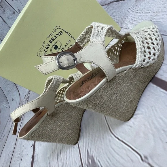 LUCKY BRAND women's neutral cream macrame canvas crochet wedge sandals, size 8 - Picture 9 of 12